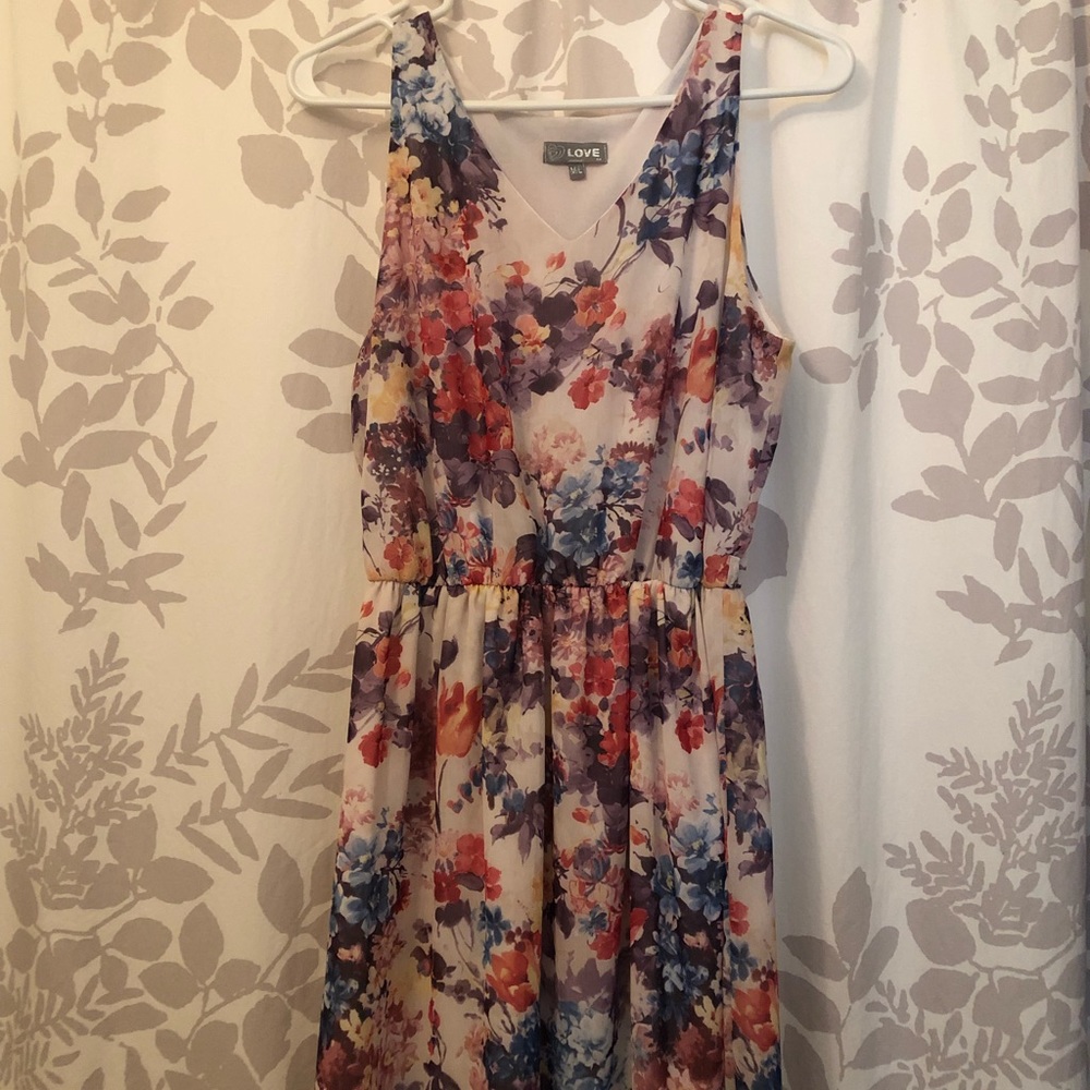 Flowery summer dress!